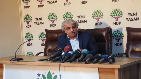HDP: Bangên danîna çekan bi yekalî bersiv nabîne